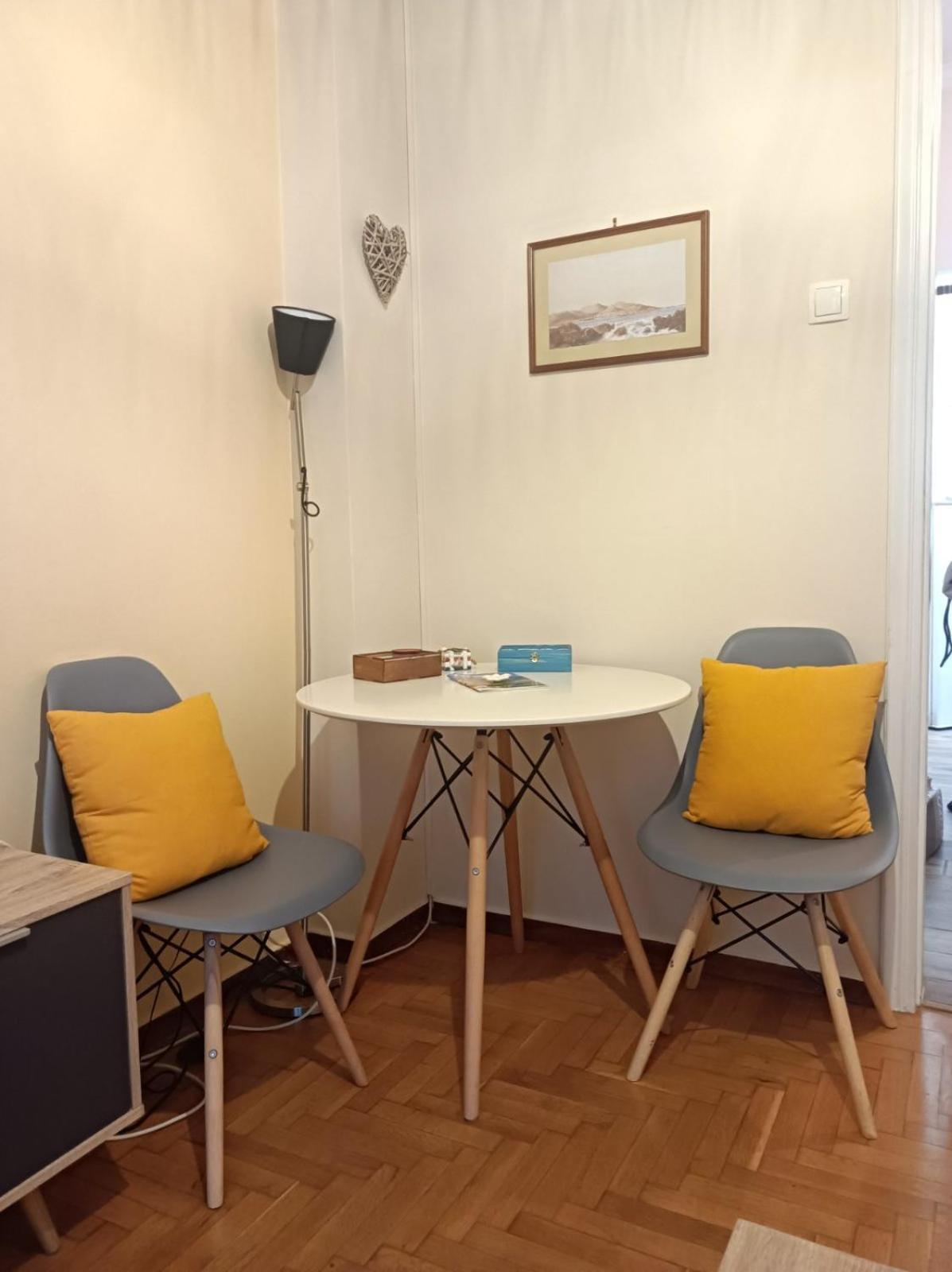 Efi'S Lycabettus Apartment Athen Eksteriør bilde